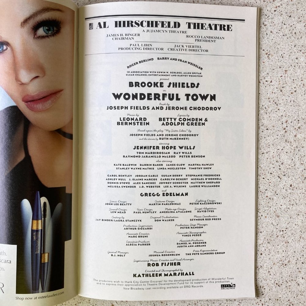 Signed BROOKE SHIELDS (only) Playbill WONDERFUL TOWN JENNIFER HOPE WILLS 2005 - Picture 3 of 3